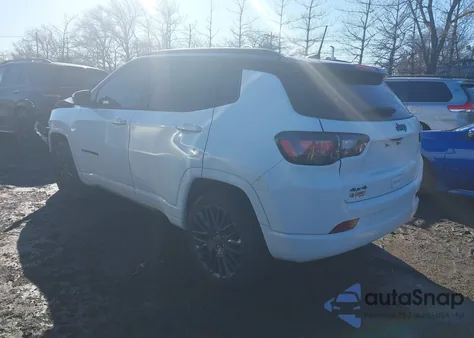 2022 Jeep Compass High Altitude 4X4 из США, поврежденный, VIN 3C4NJDCB9NT221436